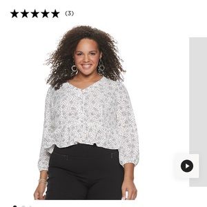 Candie’s puffed sleeve blouse